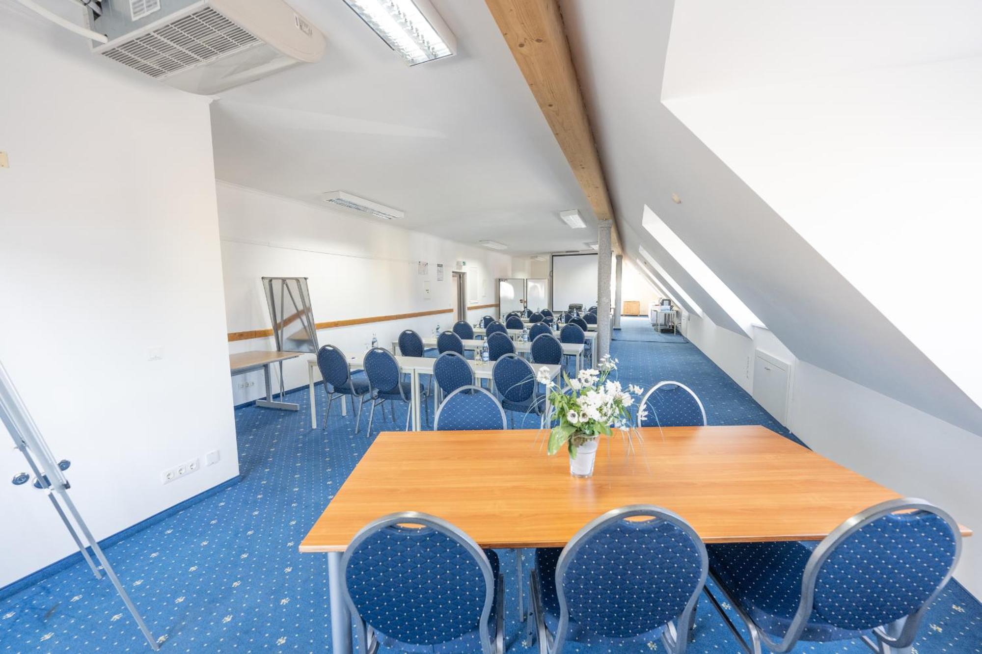 Hotel Haslbach Fgz Zeitlarn Экстерьер фото