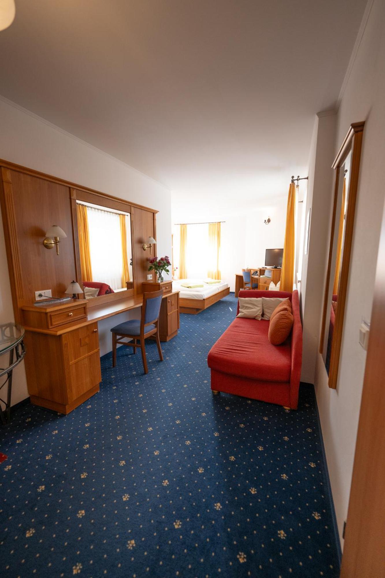 Hotel Haslbach Fgz Zeitlarn Номер фото