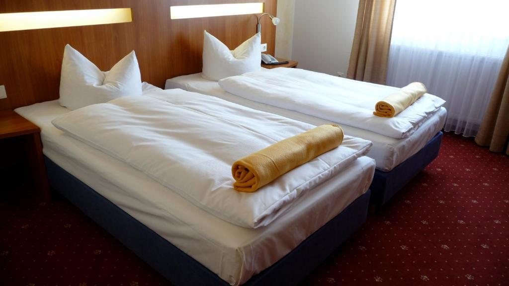 Hotel Haslbach Fgz Zeitlarn Номер фото